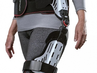 מקבע ירך VersaROM Hip - POST לקיבוע מפרק ירך מבית DonJoy